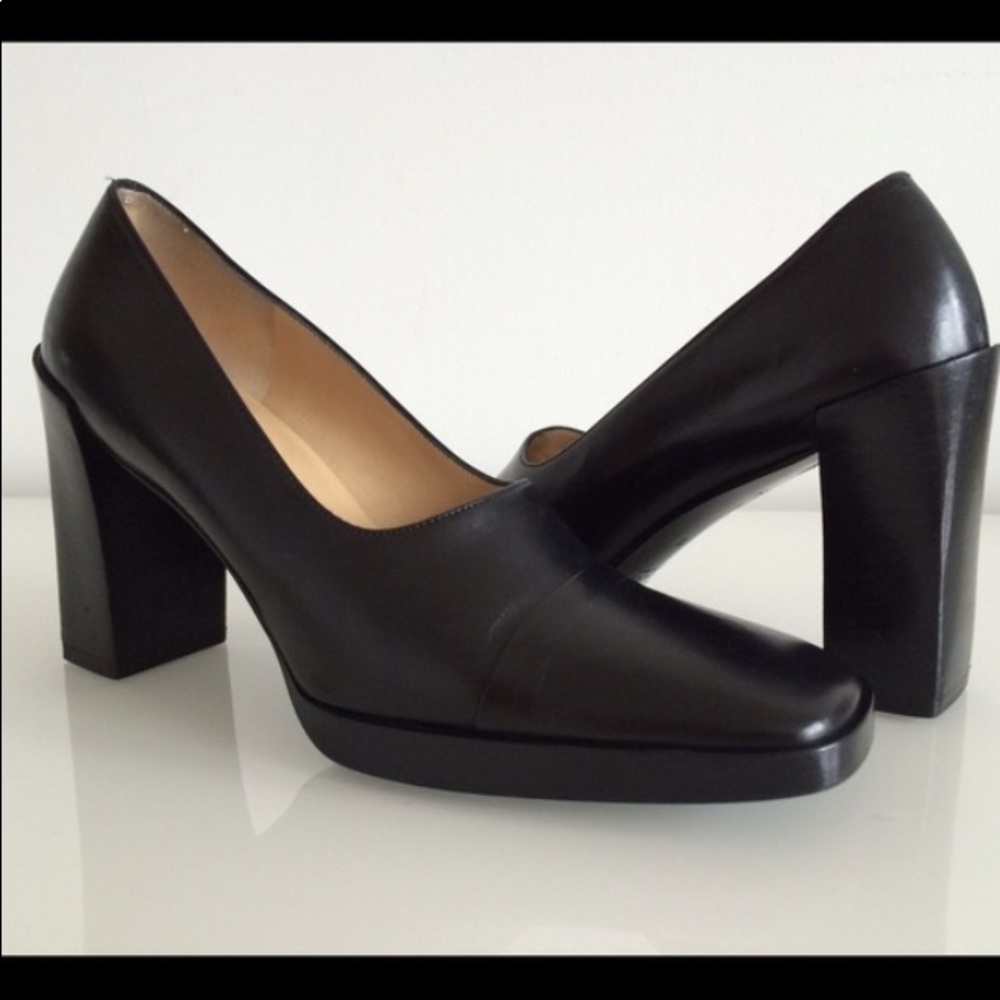 Gucci Black only Petite fits small, 100% Gucci